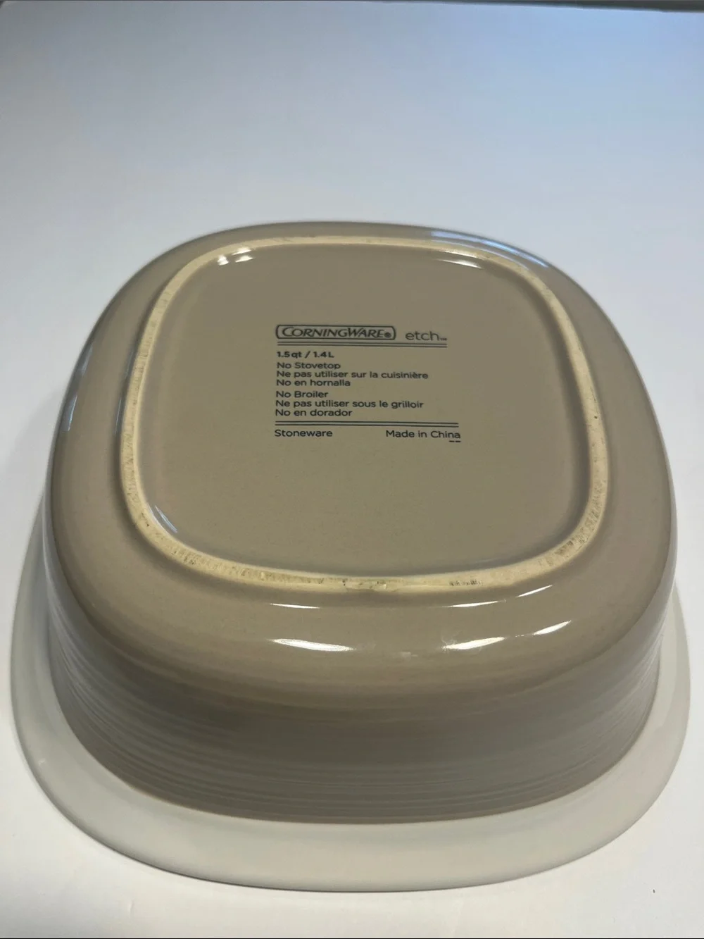 CorningWare Casserole Etch Stoneware Dish – 1.5 Qt / 1.4L